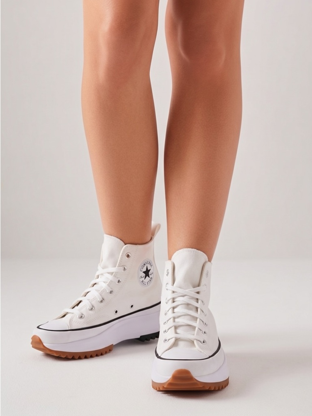 Converse 
RUN STAR HIKE HI
WHITE/BLACK/GUM